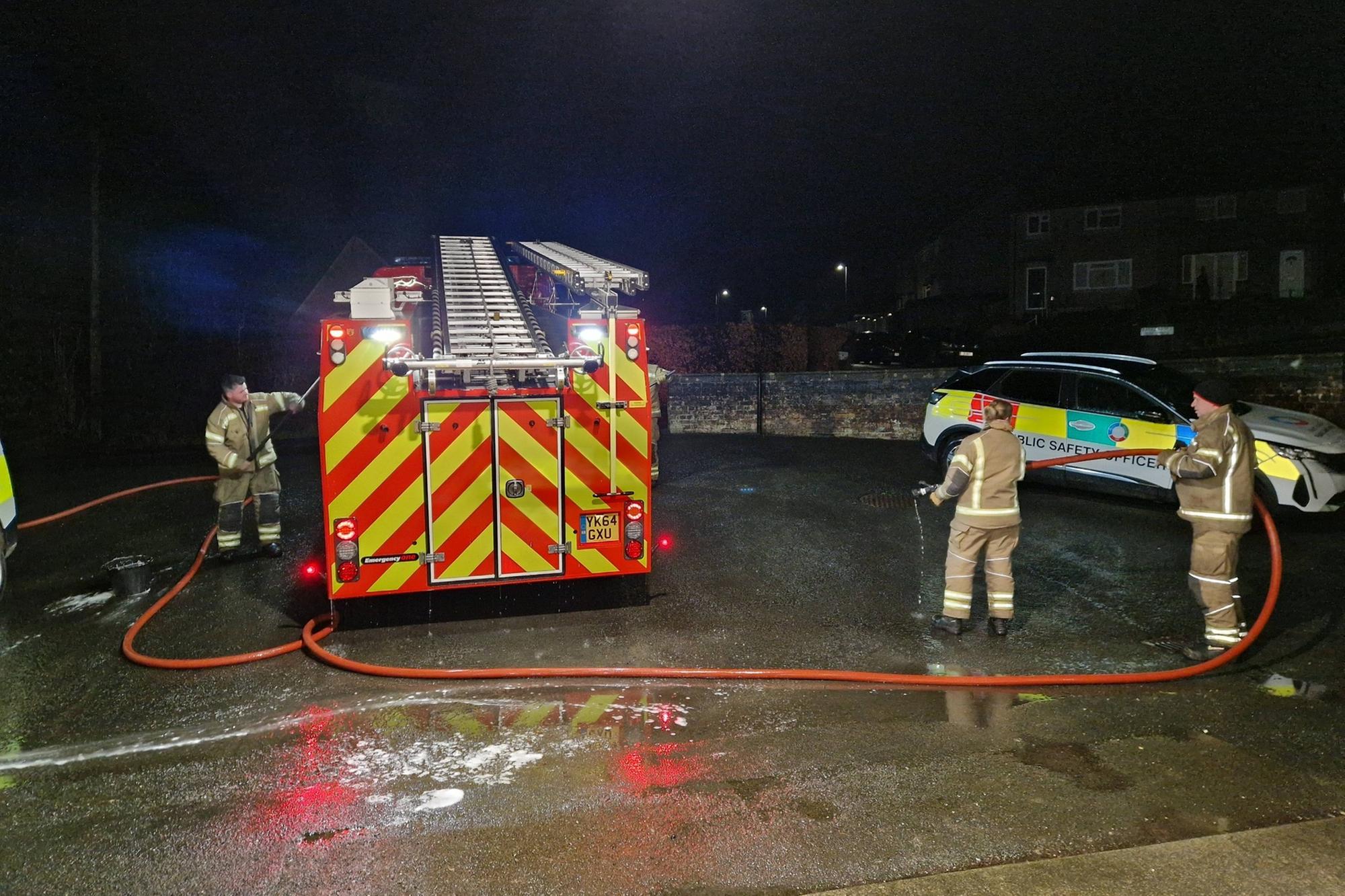 Croxley Green Fire Today-Heavy emergency crews responding as residents told to avoid the area