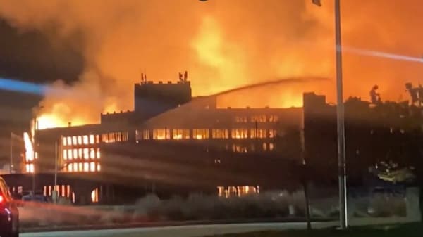 Fire in St. Louis Today: Emergency Crews Battle Major Structure Blaze as Officials Issue Safety Warnings for Residents